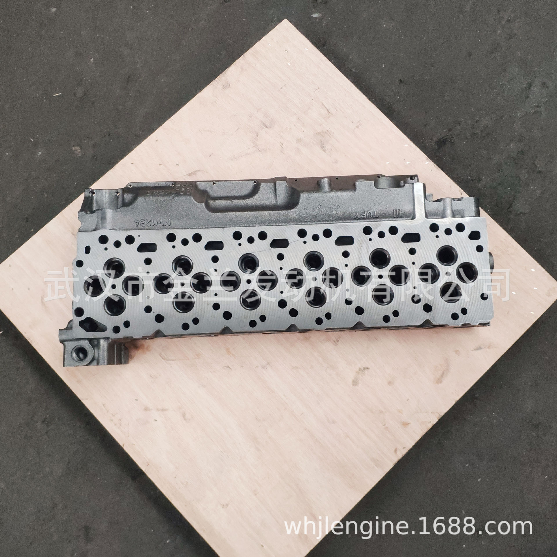 ISBE5.9缸盖4.jpg