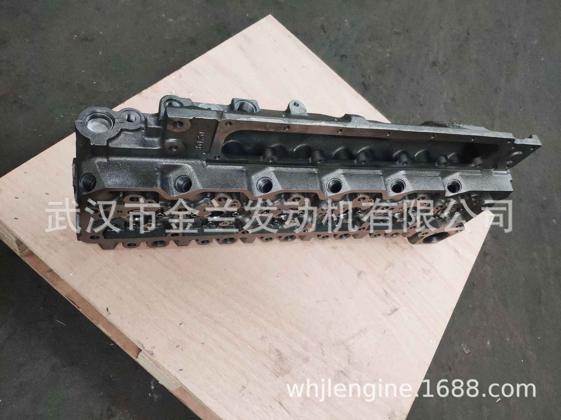 ISBE5.9缸盖3.jpg