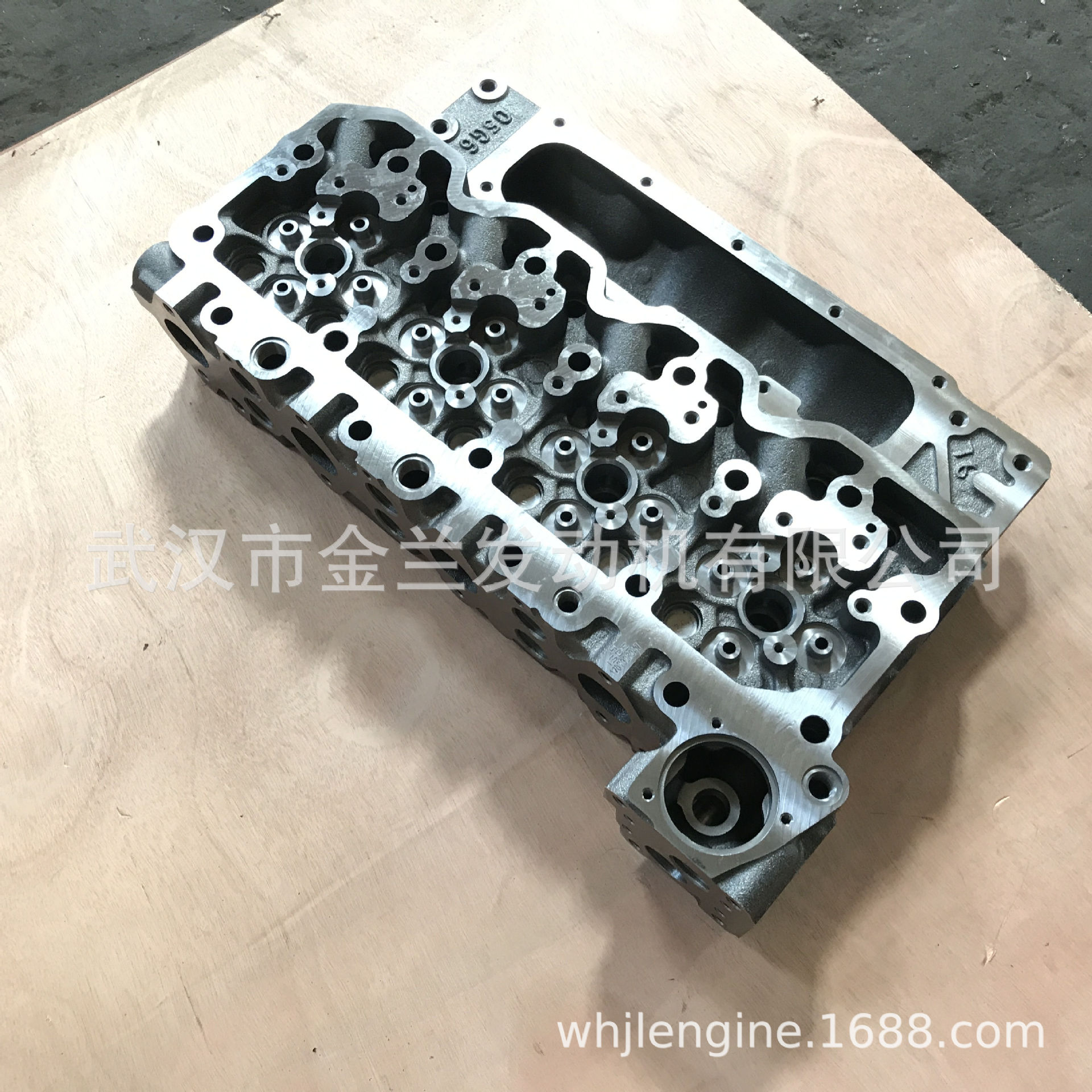 QSB4.5缸盖3.JPG